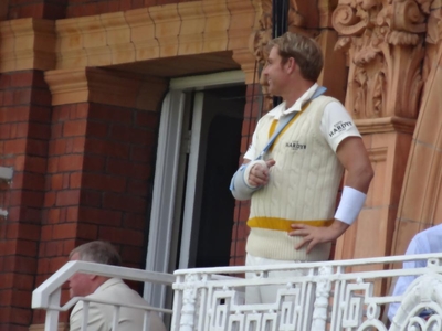 ROW captain Shane Warne had his hand broken by Brett Lee - and much disappointment that he was unable to bowl