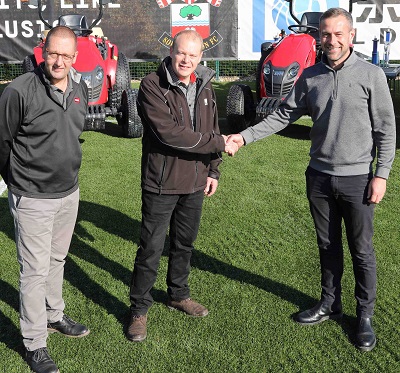 L-R: Reesink’s Mark Winder and Scott Turner, with Southampton FC’s grounds manager Andy Gray