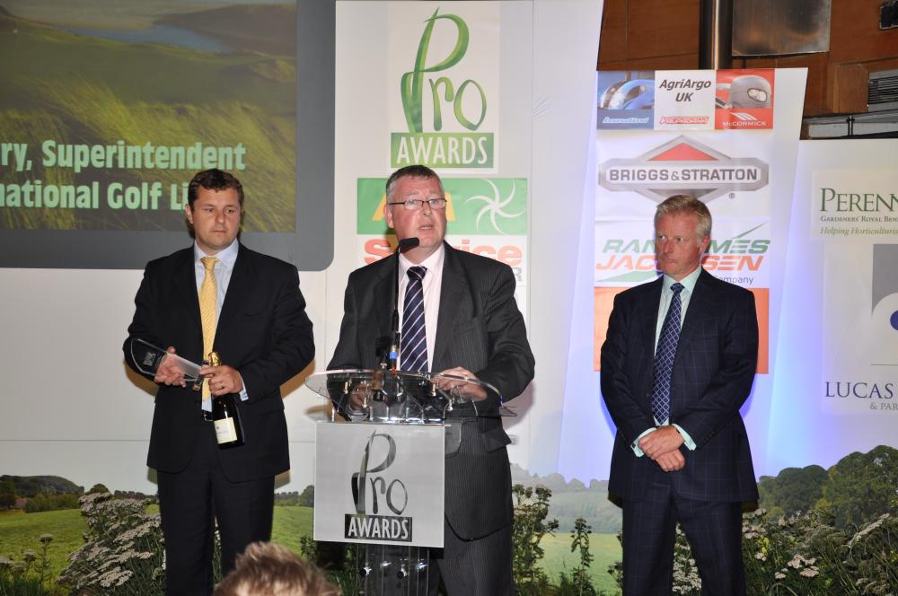 Turf Pro editor Scott MacCallum with Rupert Price (left) and Richard Comely of sponsors Ransomes Jacobsen