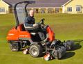 Links superintendent Paul Travers with his Jacobsen 322