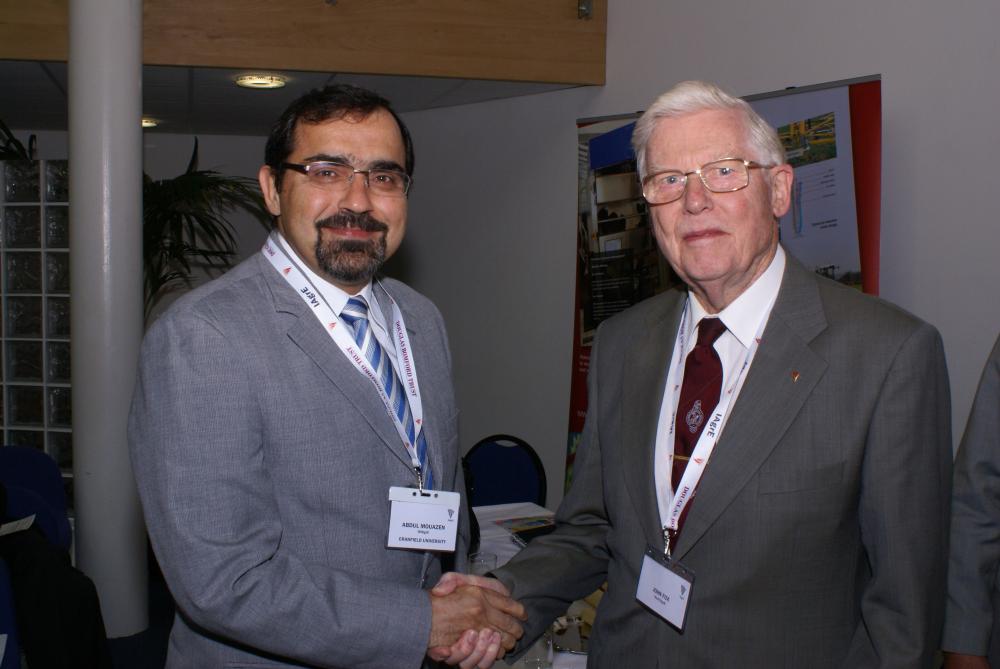 Dr Adbul Mounem Mouazen with John Fox