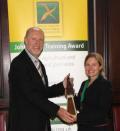 Steve Mitchell receives trophy from BGAJ chairman Jane Craigie