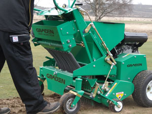 Sand injection on green