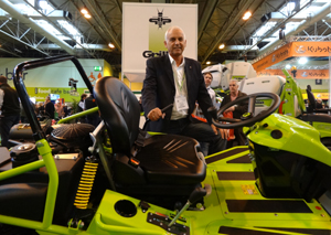 Steve Gadsby of Grillo with their new slope machine