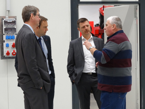 Howell Jenkins giving feedback to the Al-Ko management team