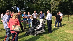 Stewart starting the demonstration sessions