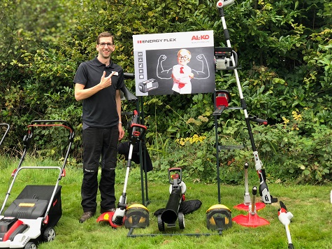 Mark Rochford showing the EnergyFlex stand with his double