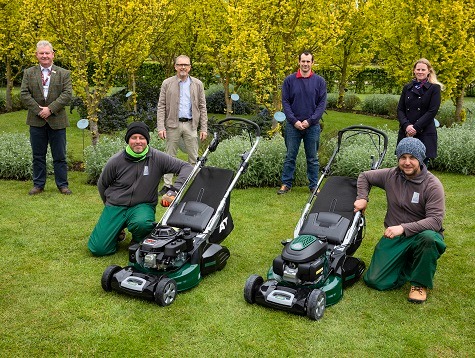 The handover of the mowers