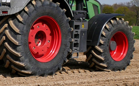 April 2021's tractor registrations were higher than a year previous