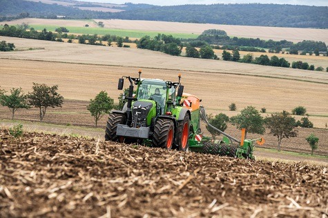 August 2022 saw a slight rise in registrations of agricultural tractors (over 50hp) over last year