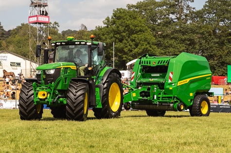 John Deere V452R