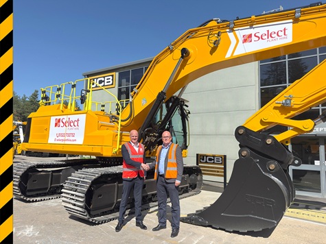 L-R: Warren Wilkinson, business stream leader - Plant and Power Solutions, Select Plant Hire and James Atley, sales director, Greenshields JCB