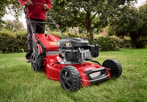 AL-KO Gardentech's EASY petrol lawnmower range