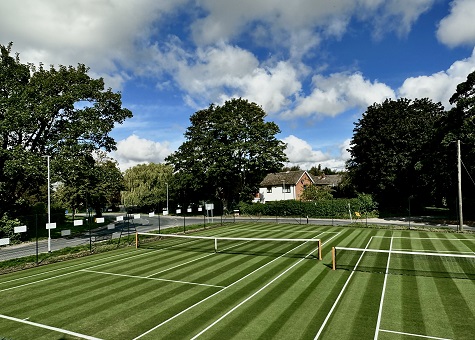 Tennis lawns 