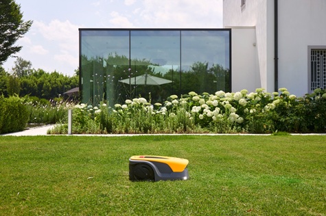 Robot mower has been highly commended